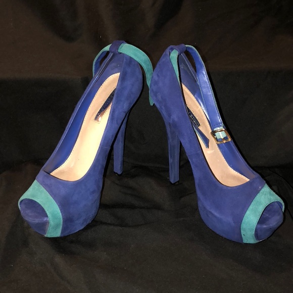 Ankle Strap Heels - Picture 2 of 3